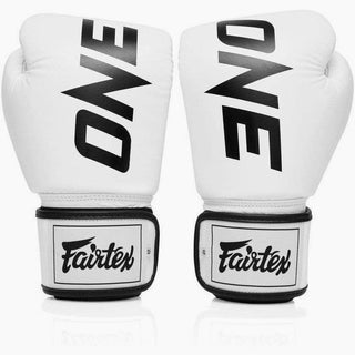 Guantoni Muay Thai Fairtex ONE Bianco