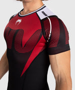 Rashguard Venum Adrenaline Red maniche corte-Combat Arena