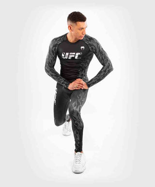 Rashguard Venum UFC Authentic Fight Week maniche lunghe