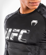 Rashguard Venum UFC Authentic Fight Week maniche lunghe